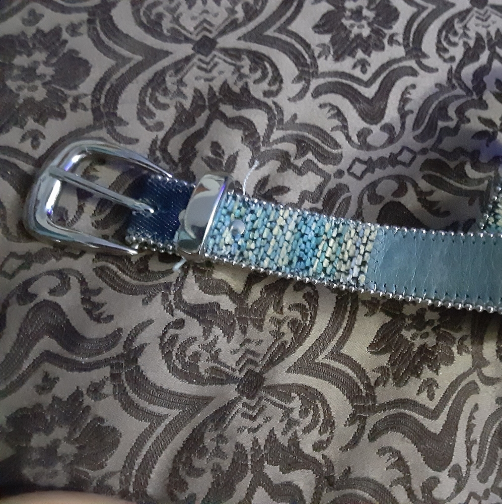 Ladies blue canvas belt with silver buckle